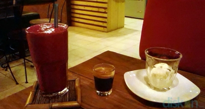 Habiskan Malam ditemani Secangkir Affogato dan Segelas Jus Segar di 91 Coffee