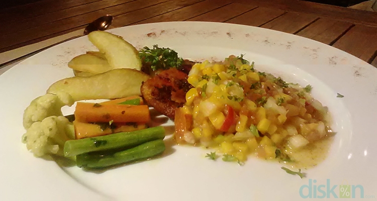 Lezatnya Pan Seared Dory with Mango Salsa ala Lawas Jogja