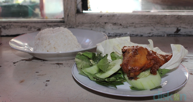 Menikmati Kelezatan Ayam Goreng Khas Jogja di Ayam Goreng Co-De Jogja