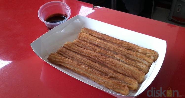 Menikmati Kudapan Khas Spanyol di Achilla Churros Jogja