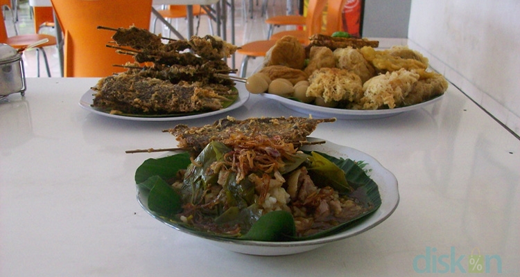 Menyantap Kelezatan Nasi Pindang Daging ala Ii Baba Jogja