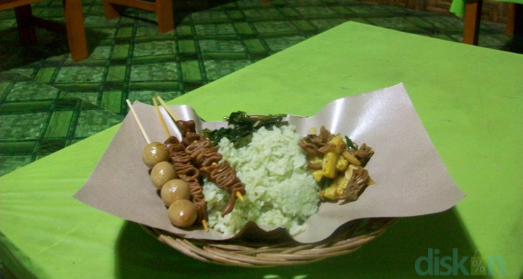 Nasi Hijau yang Unik dan Lezat ala Warung Nasi Hijau Jogja