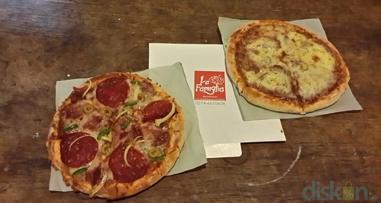 Rasa Lezat nan Klasik dari Pizza Rumahan ala La Famiglia Pizza Jogja