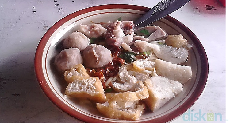 Sarapan Lezat di Kridosono #1: Bakso Kobis Pak Tris Jogja