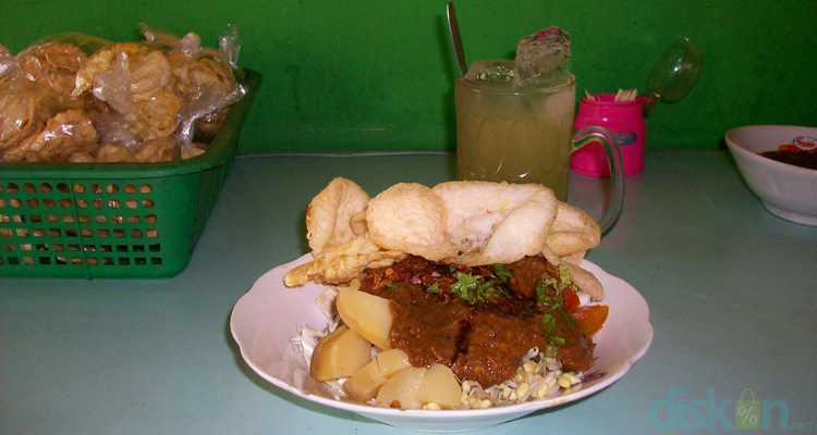 Segarnya Gado-Gado ala Bu Barinah Jogja