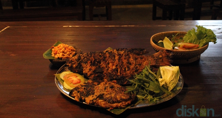 Spesialnya Gurameh Bakar Bumbu Kuning dari Timbul Roso Jogja