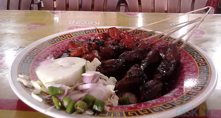 Warung Sate Kambing Muda Banteng, Lezat, Empuk, dan Nagih Jogja